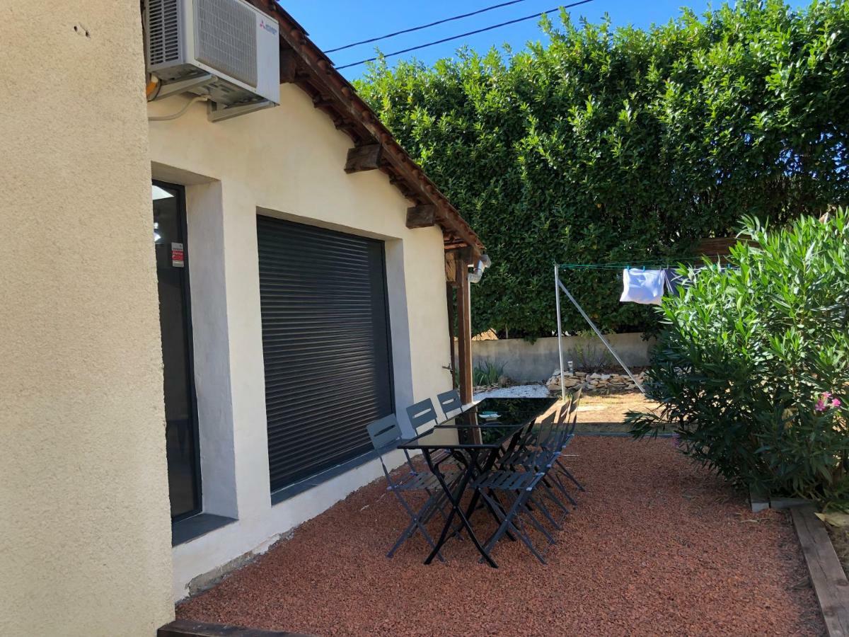 Au Coeur De La Pinede De 1 A 4 Personnes Villa Langlade Bagian luar foto